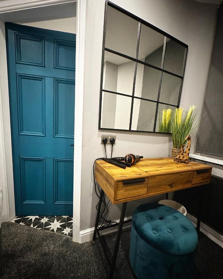 1 West End Boutique Apartment 鲍内斯温德米尔 外观 照片